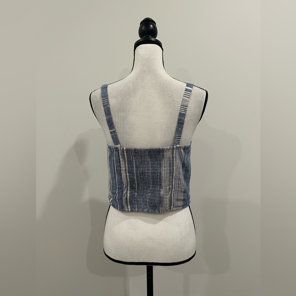 Express Crop Top - Picture 3 of 3